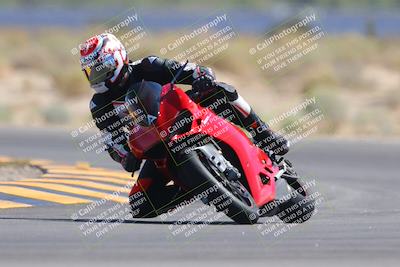 media/Oct-01-2023-SoCal Trackdays (Sun) [[4c570cc352]]/Turn 16 (120pm)/